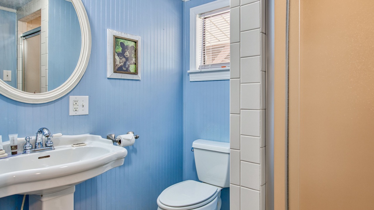 Photo of Bathroom in Lake Junaluska