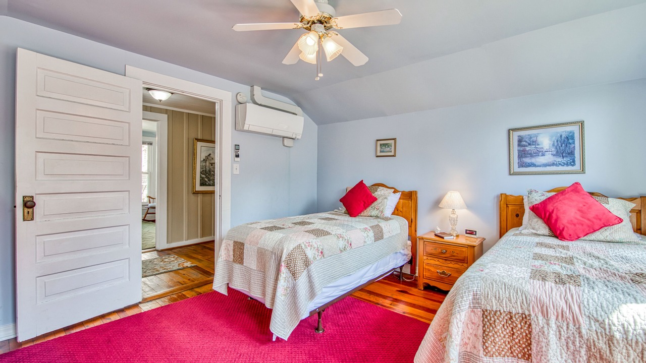 Photo of Bedroom in Lake Junaluska