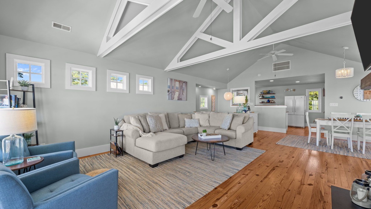 Photo of Livingroom in Minnesott Beach