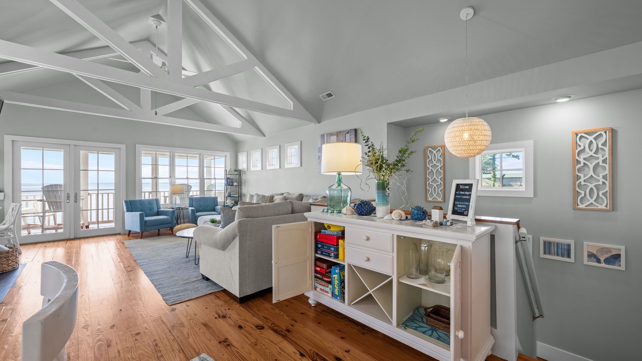 Photo of Livingroom in Minnesott Beach