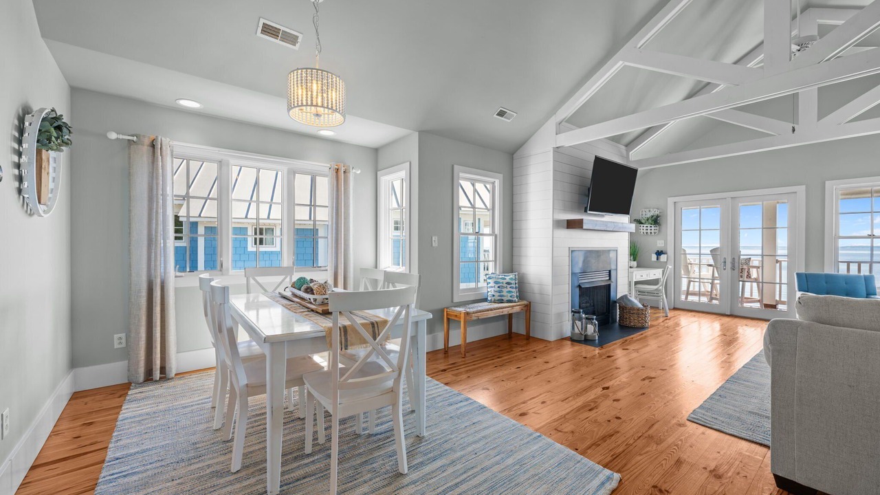 Photo of Livingroom in Minnesott Beach