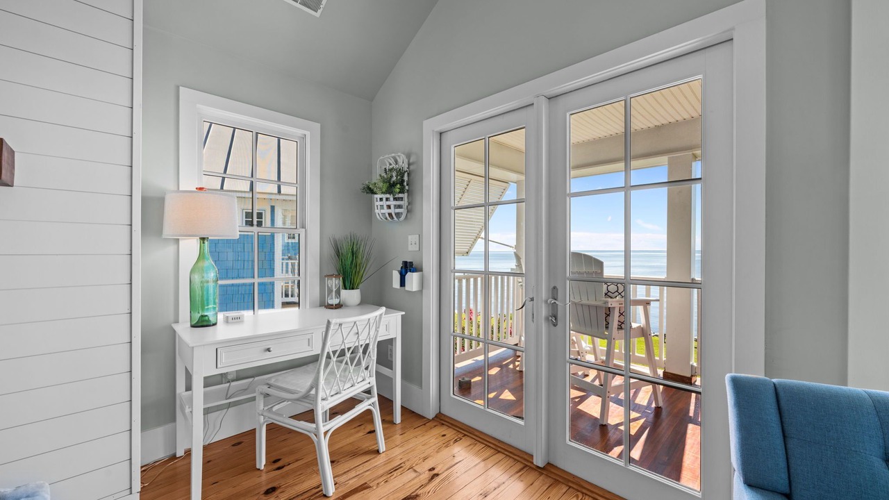 Photo of Livingroom in Minnesott Beach