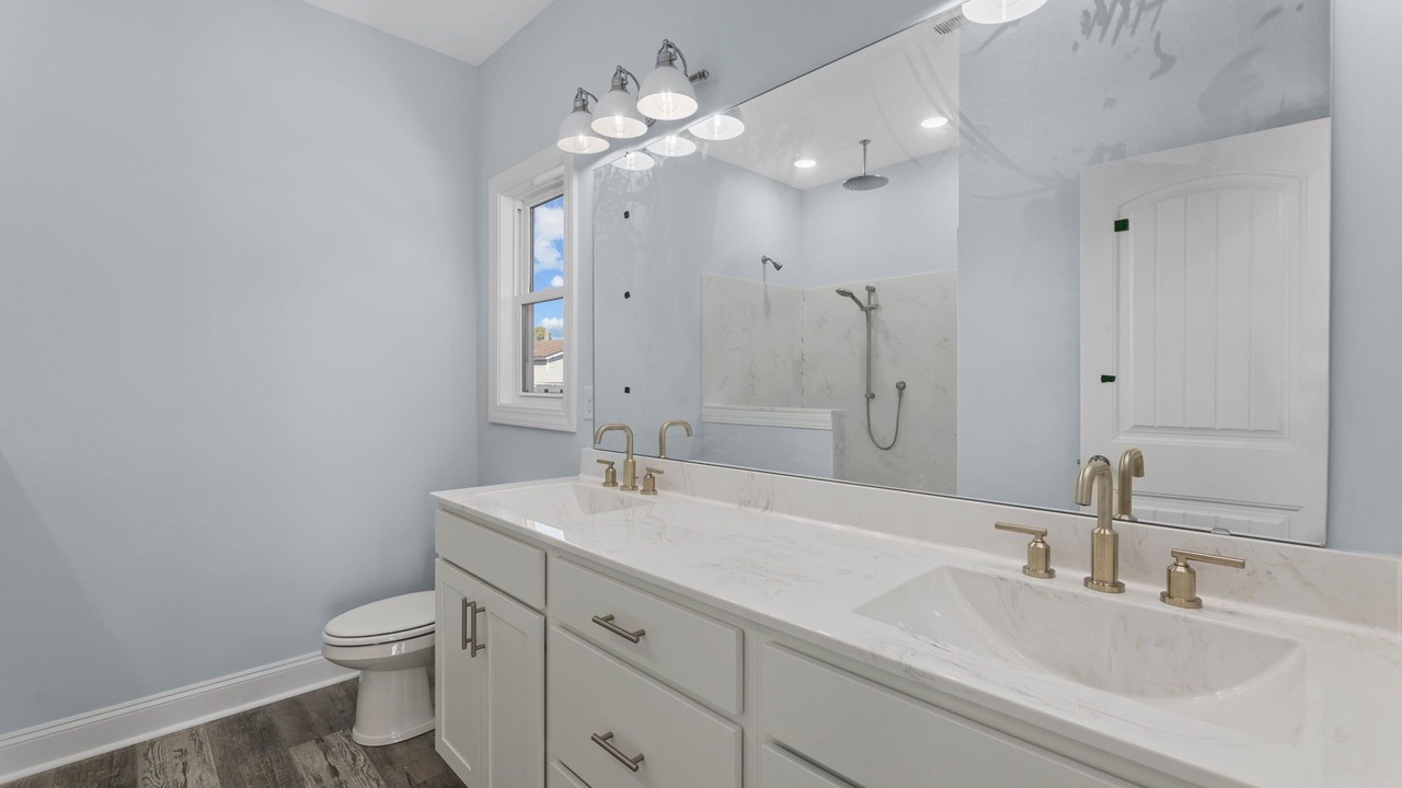 Photo of Bathroom in Ash