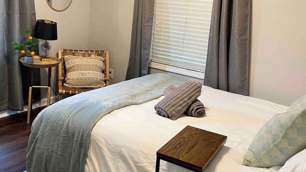 Photo of Bedroom in Villa Heights