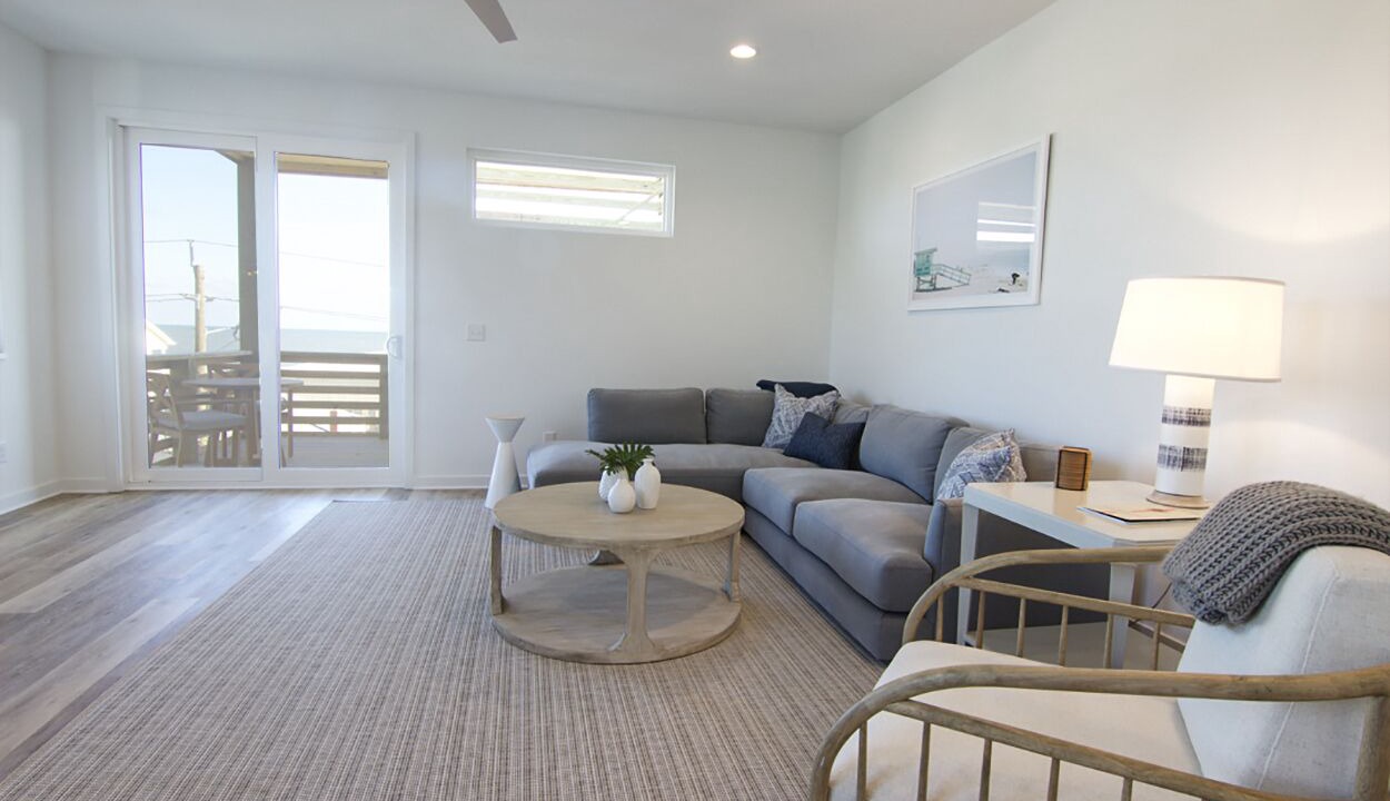 Photo of Livingroom in Wilmington Beach