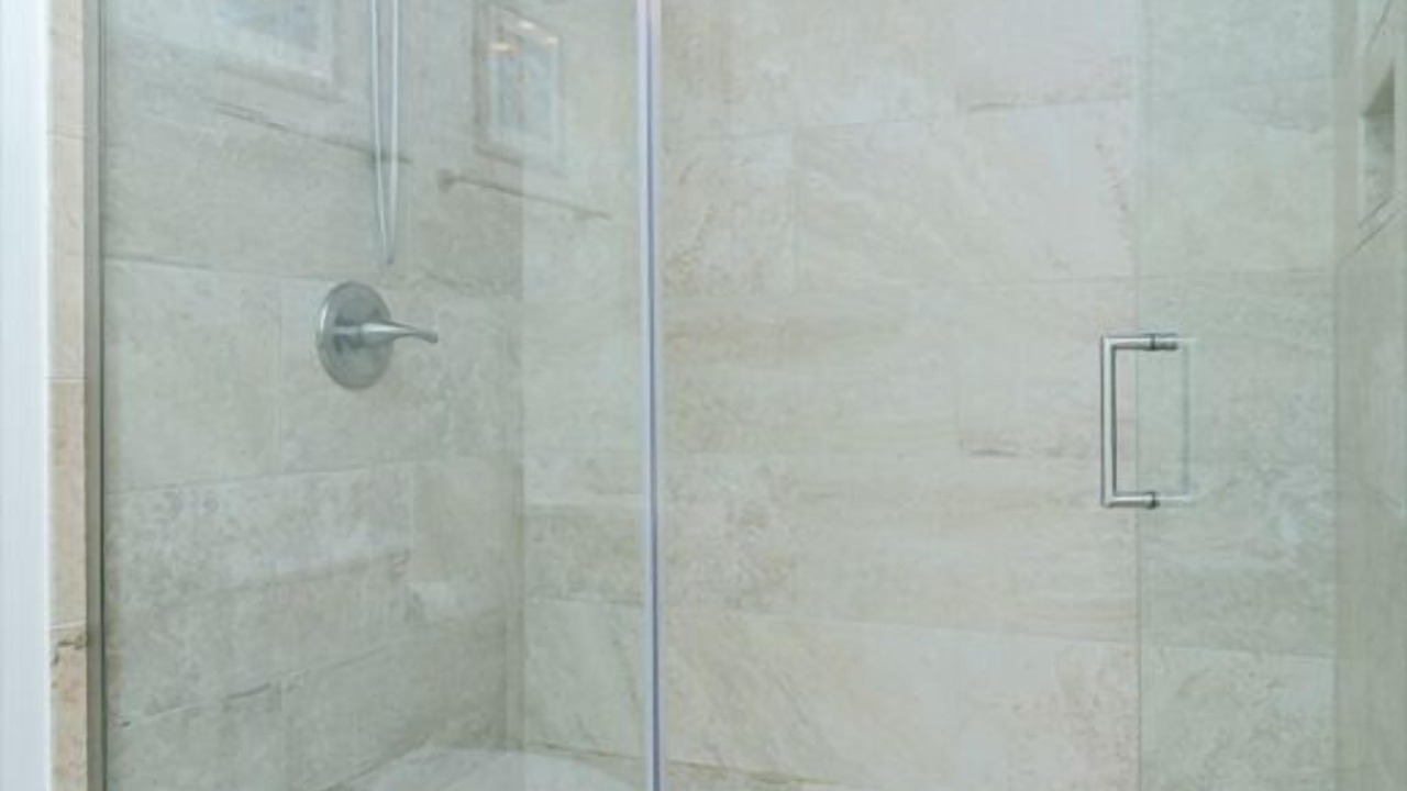 Photo of Bathroom in Shell Island