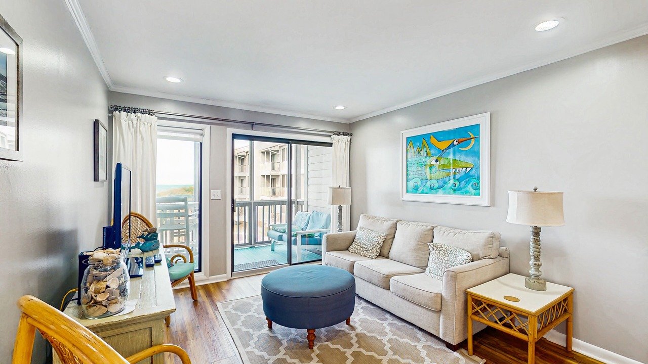 Photo of Livingroom in Atlantic Beach