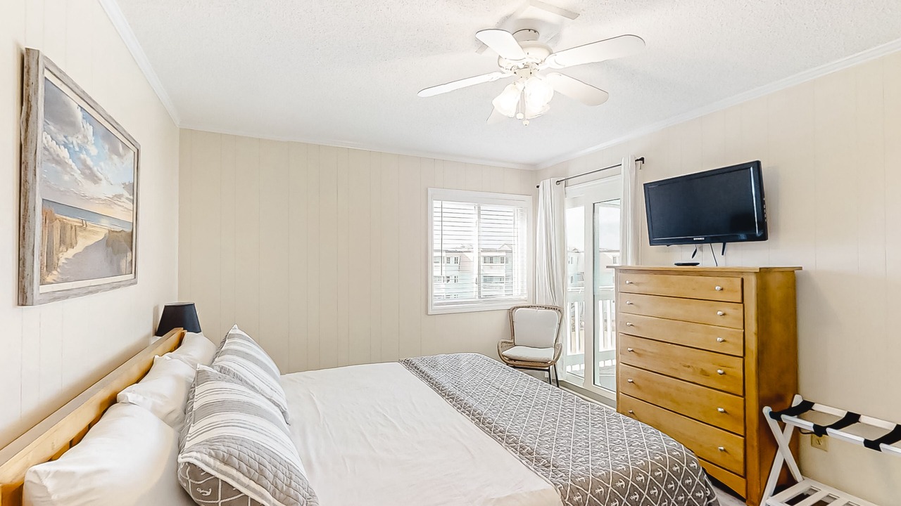 Photo of Bedroom in Morehead City