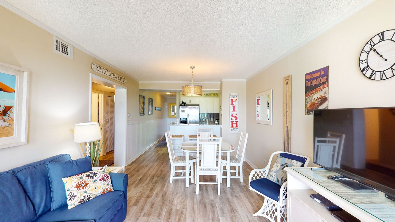 Photo of Livingroom in Atlantic Beach