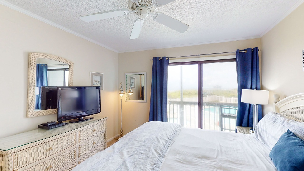 Photo of Bedroom in Atlantic Beach