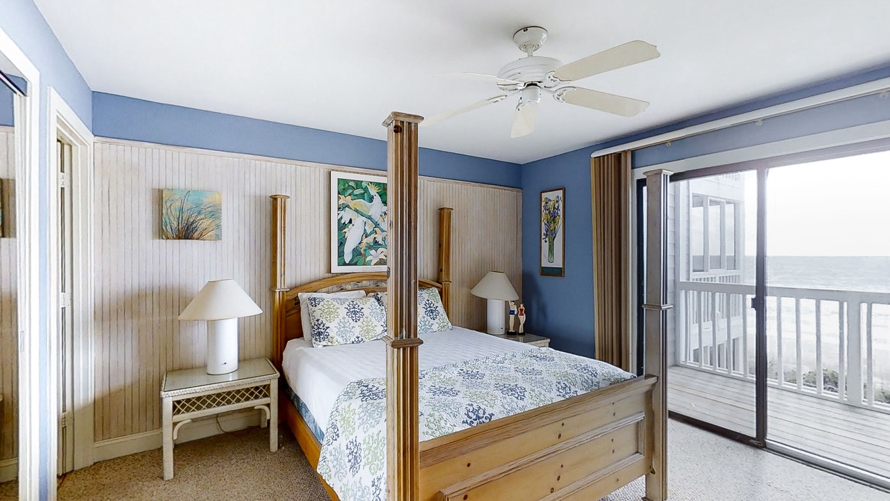 Photo of Bedroom in Pine Knoll Shores
