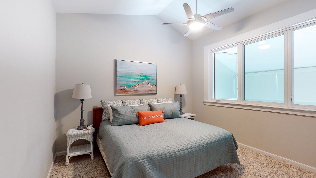 Photo of Bedroom in Pine Knoll Shores