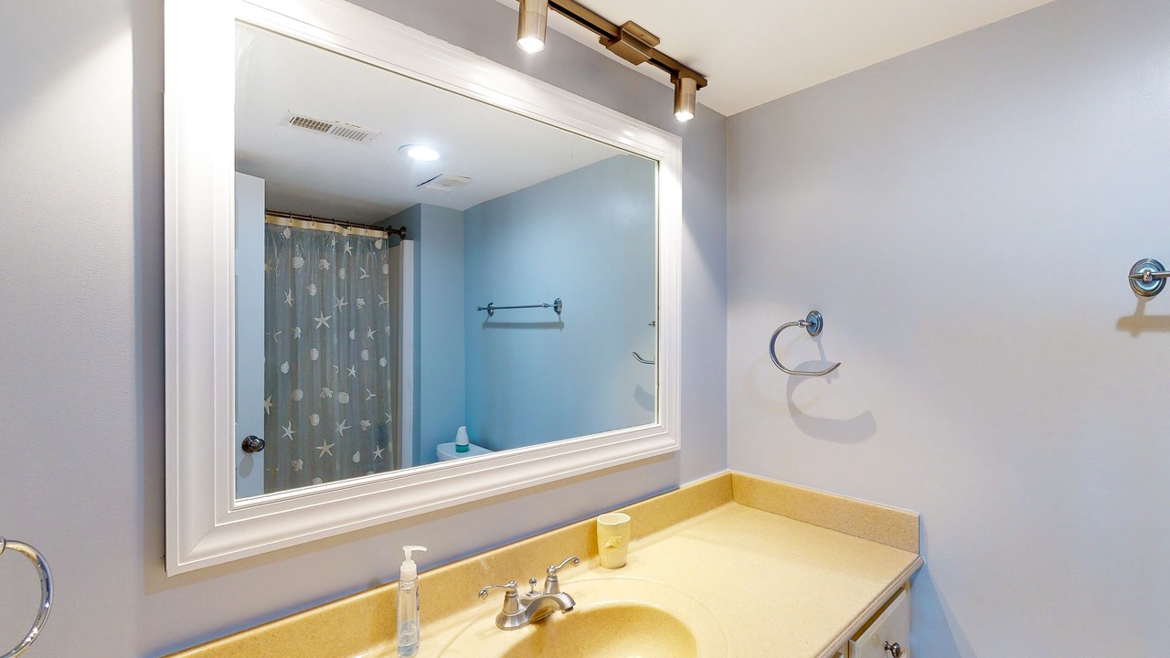 Photo of Bathroom in Pine Knoll Shores
