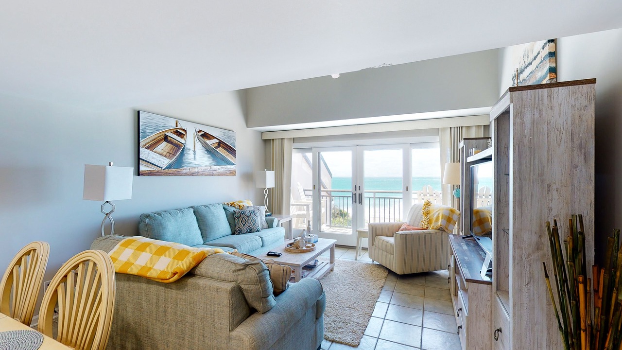 Photo of Livingroom in Pine Knoll Shores