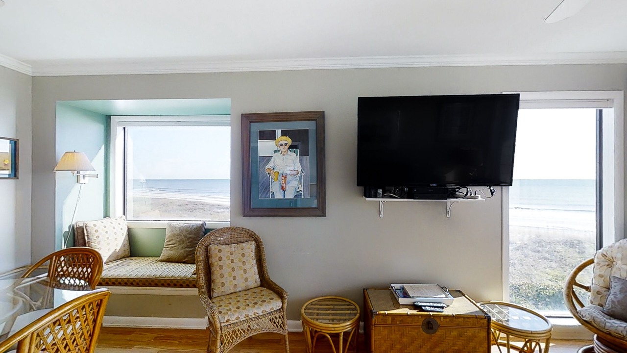 Photo of Livingroom in Atlantic Beach