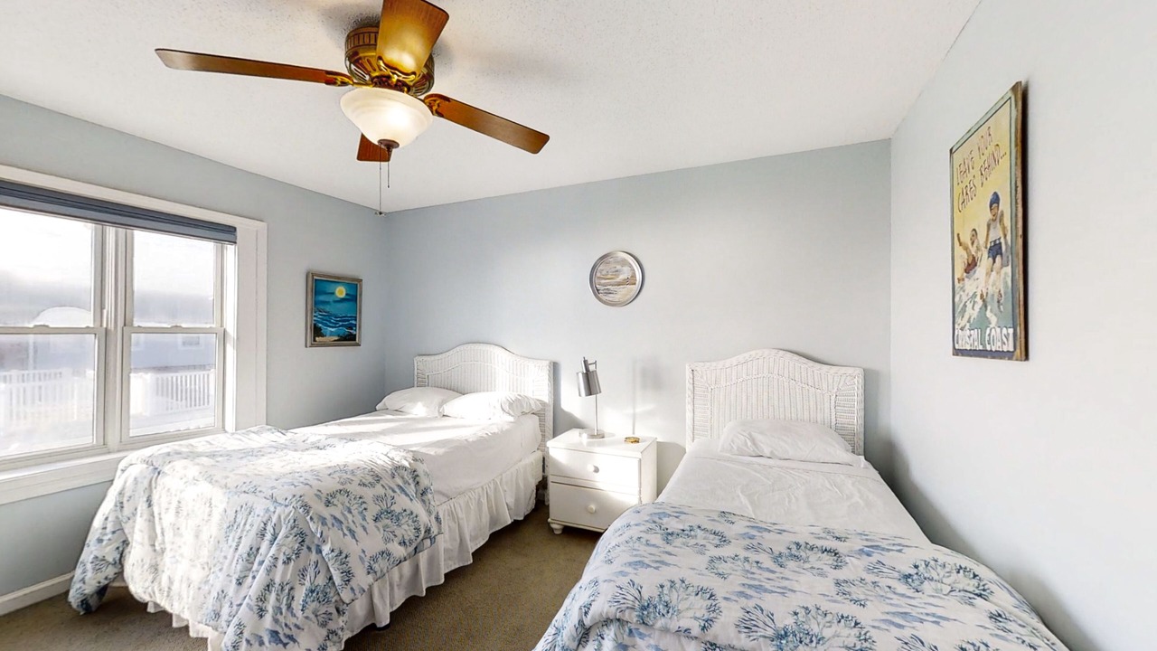 Photo of Bedroom in Pine Knoll Shores