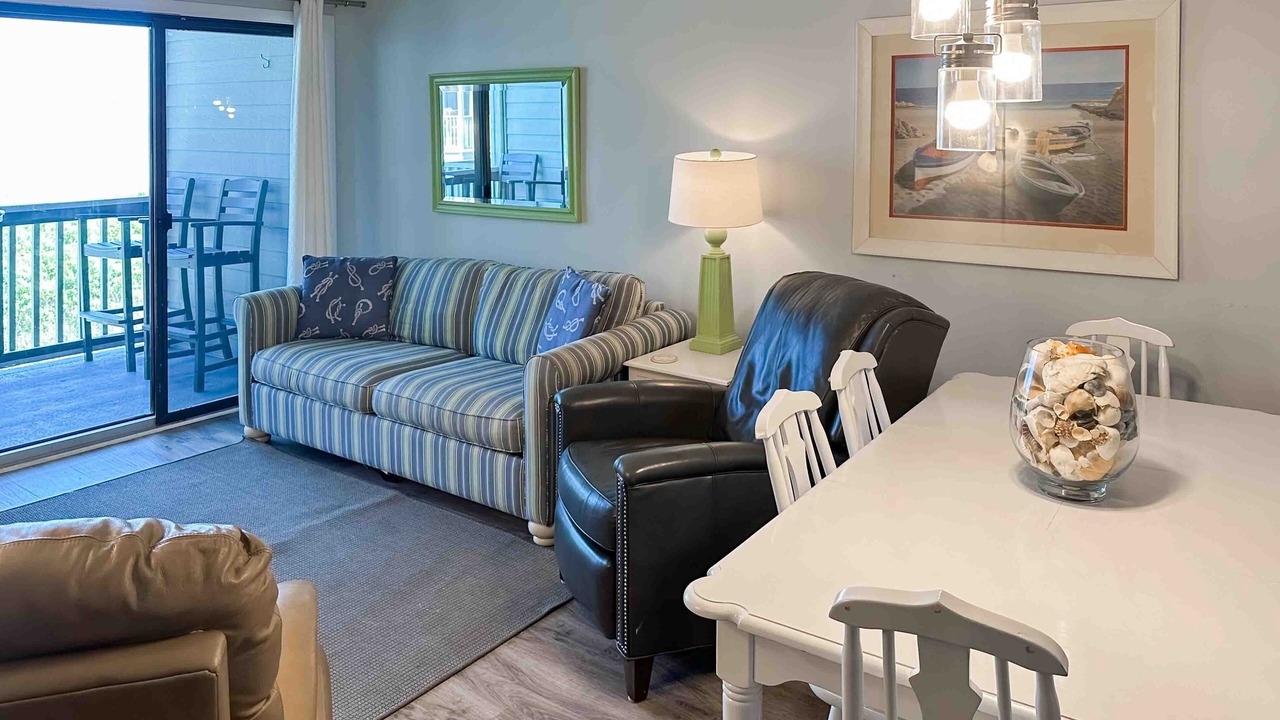 Photo of Livingroom in Atlantic Beach