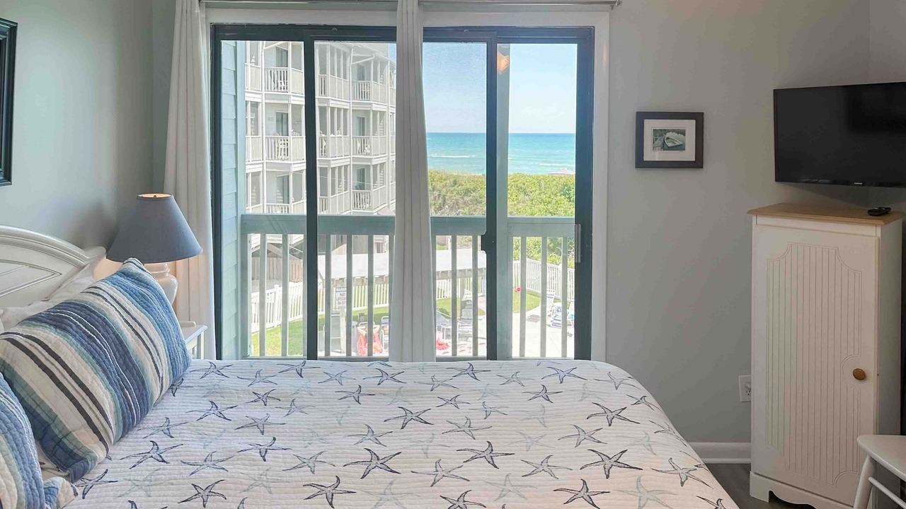 Photo of Bedroom in Atlantic Beach