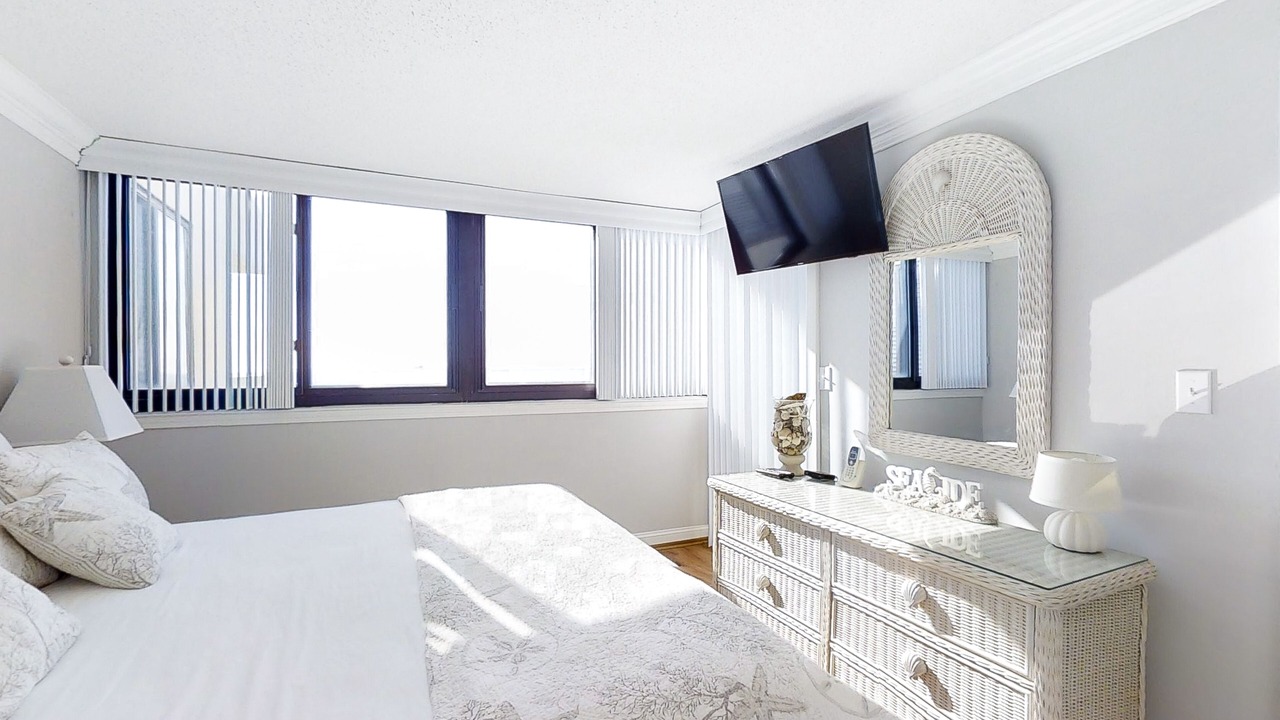 Photo of Bedroom in Atlantic Beach