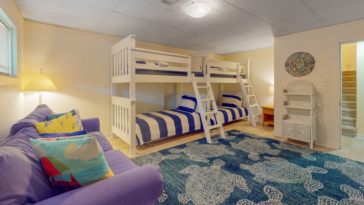 Photo of Bedroom in Pine Knoll Shores