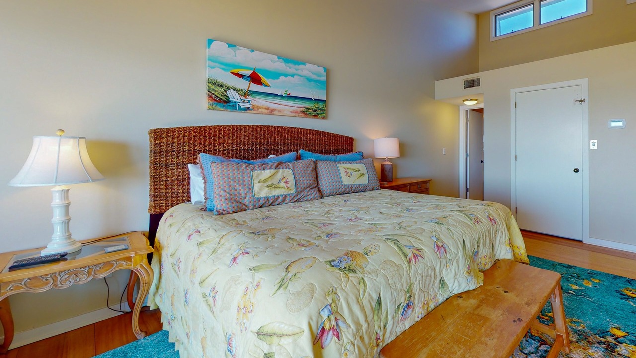 Photo of Bedroom in Pine Knoll Shores