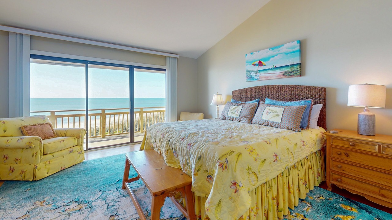 Photo of Bedroom in Pine Knoll Shores