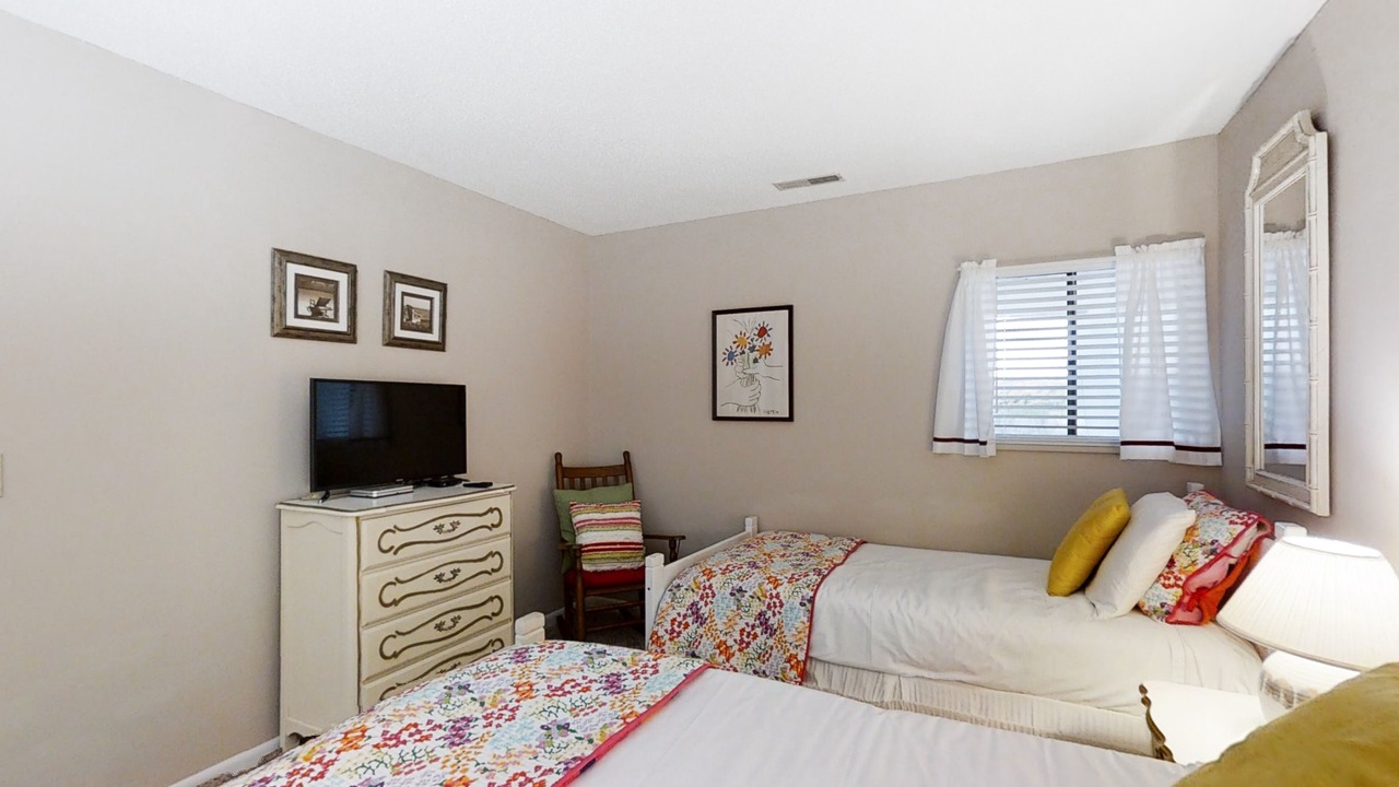 Photo of Bedroom in Pine Knoll Shores