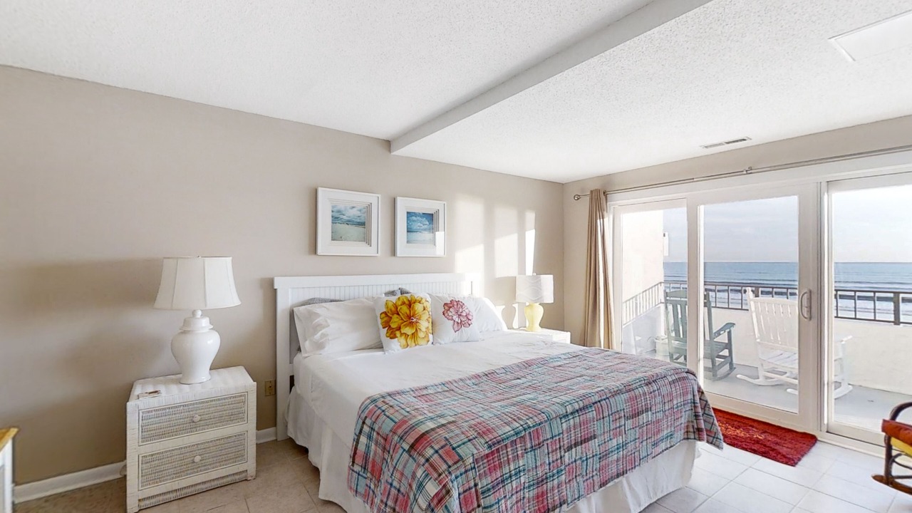 Photo of Bedroom in Pine Knoll Shores