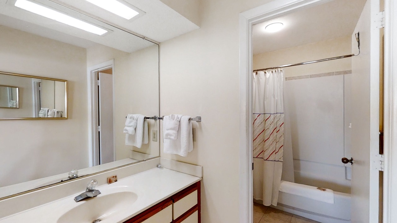 Photo of Bathroom in Pine Knoll Shores