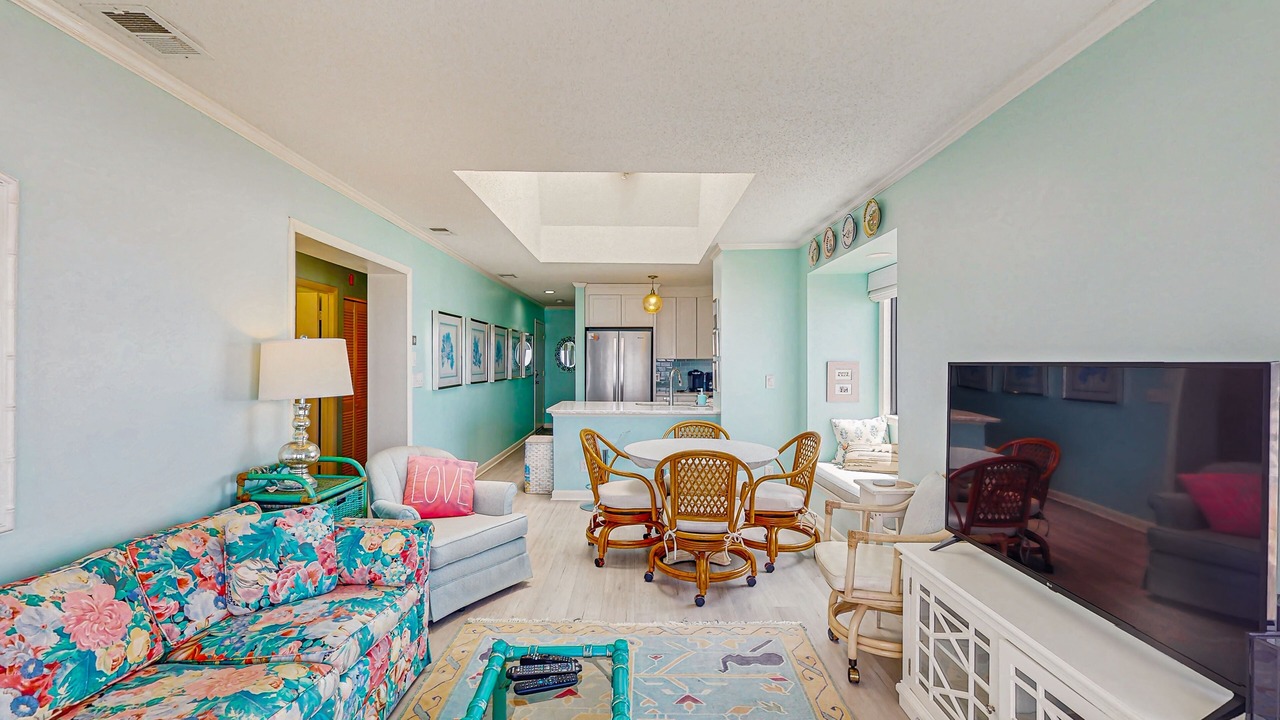 Photo of Livingroom in Atlantic Beach