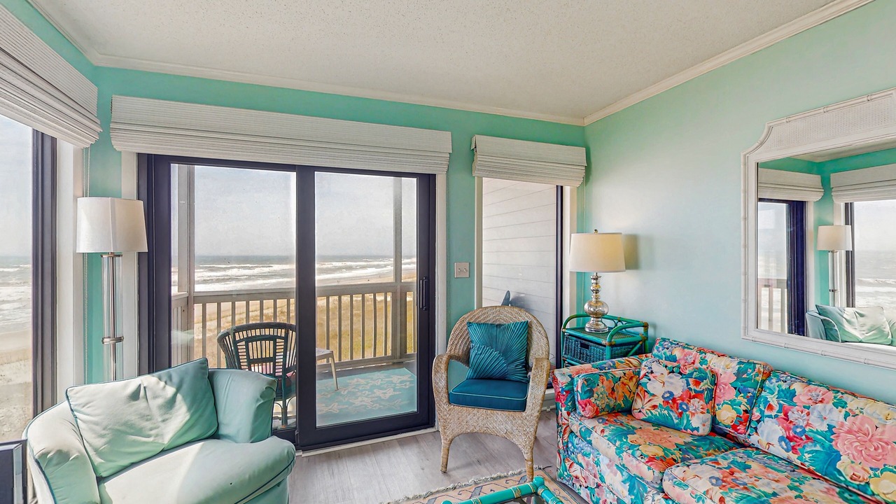 Photo of Livingroom in Atlantic Beach