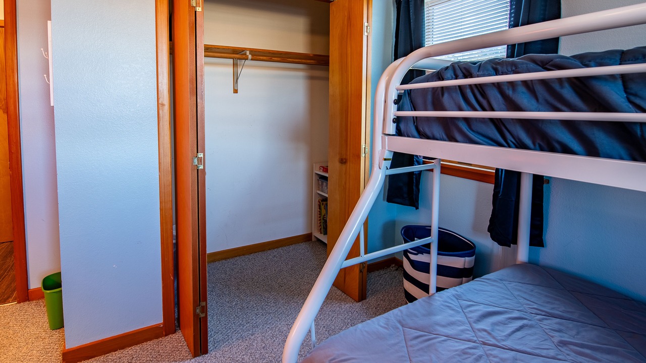 Photo of Bedroom in Brigands' Bay