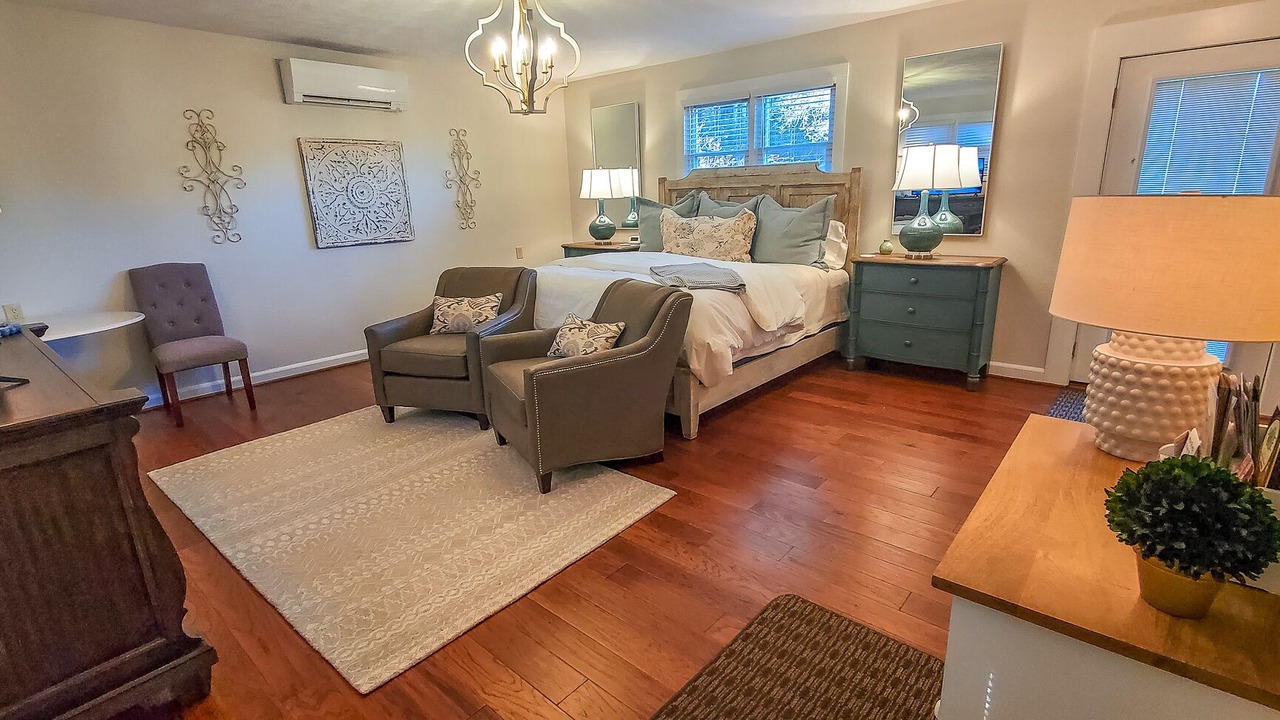 Photo of Bedroom in West Jefferson