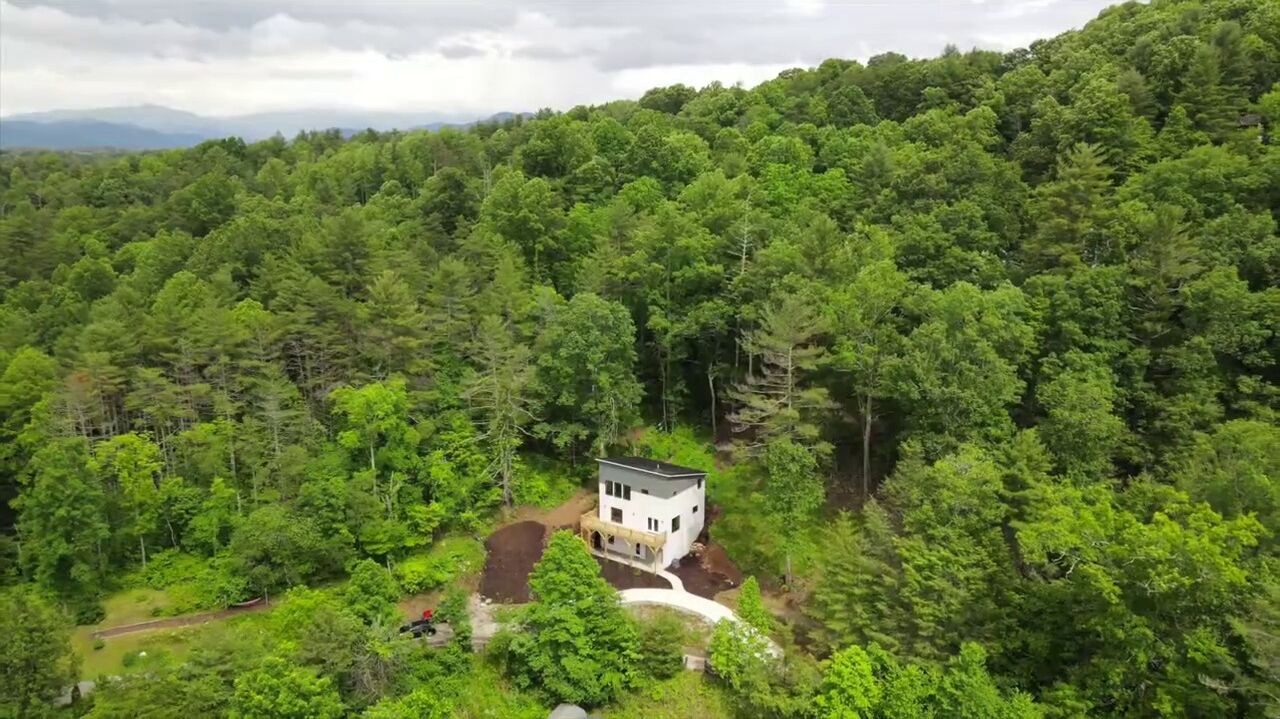 Photo of Outdoor in Weaverville