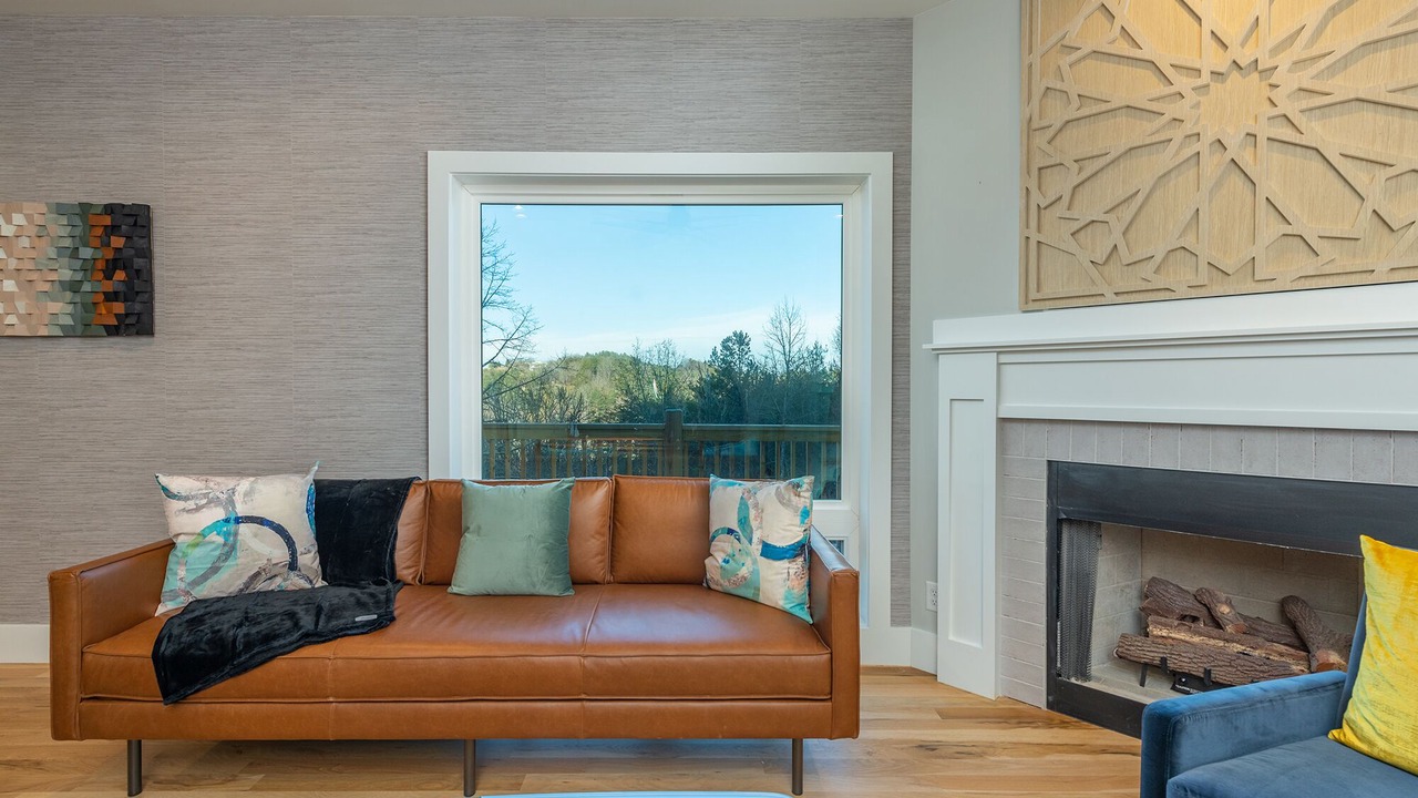 Photo of Livingroom in Weaverville