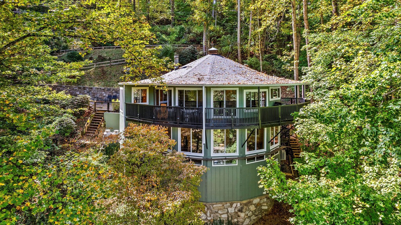 Photo of Others in Maggie Valley