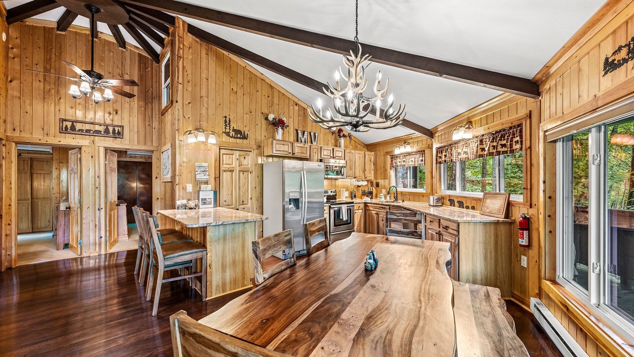 Photo of Bedroom in Maggie Valley
