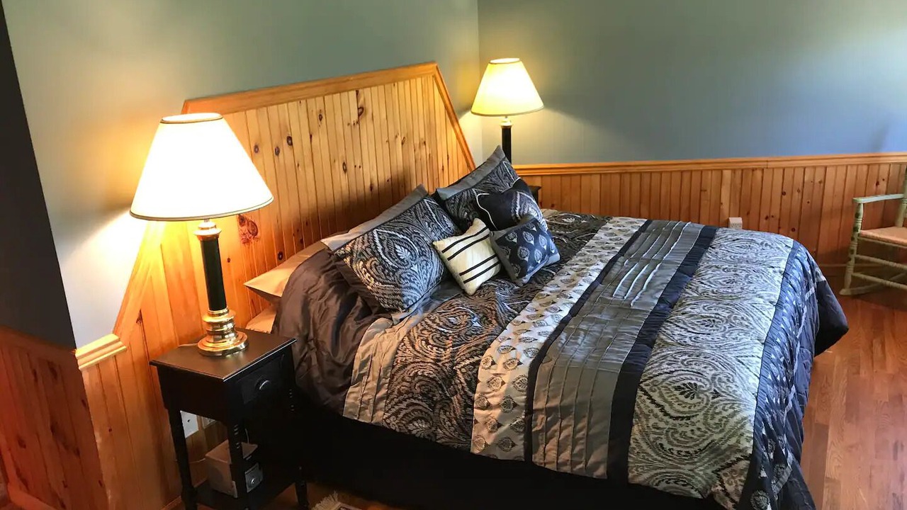 Photo of Bedroom in Apple Ridge