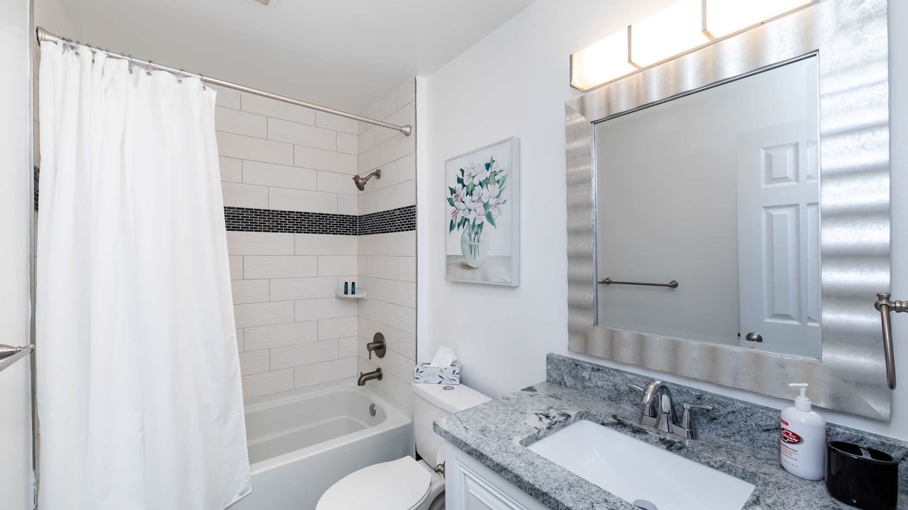 Photo of Bathroom in Raintree