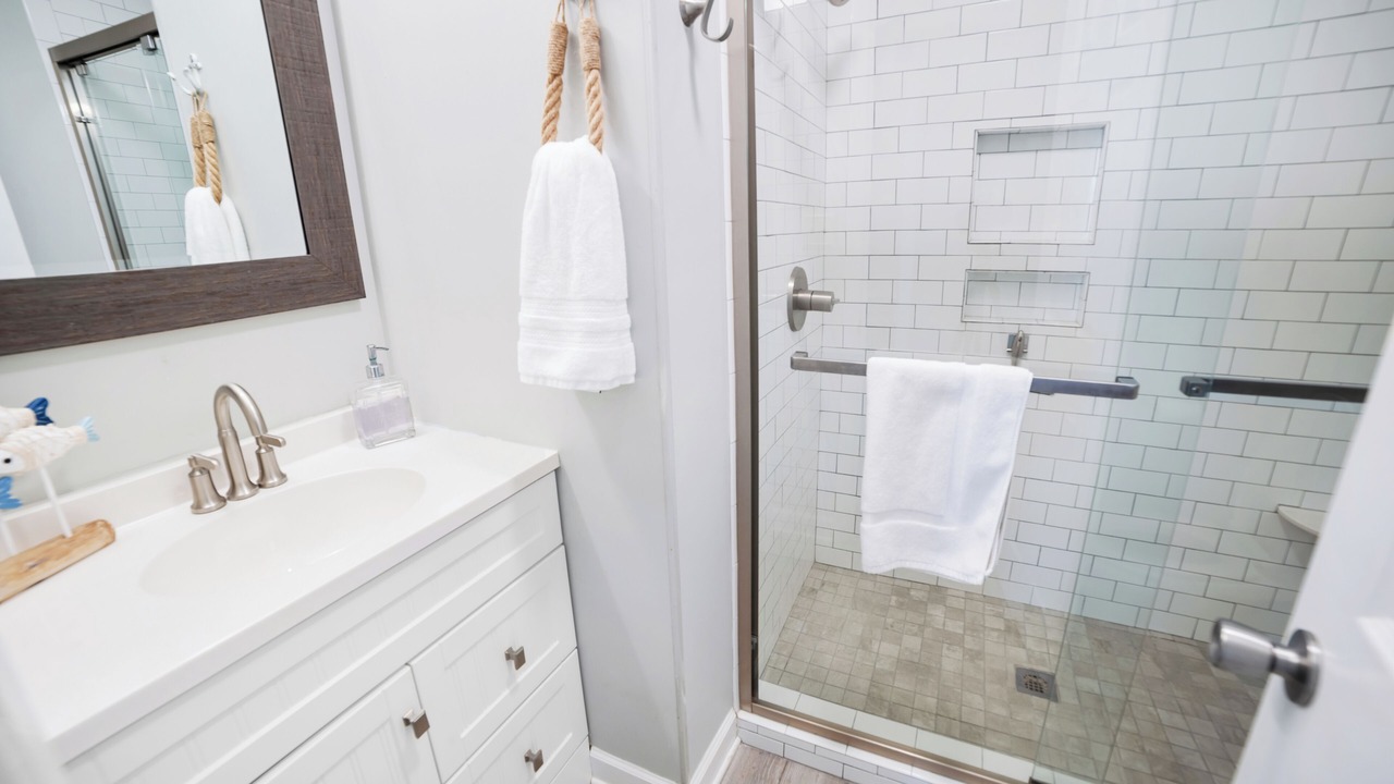 Photo of Bathroom in Tranquil Harbour