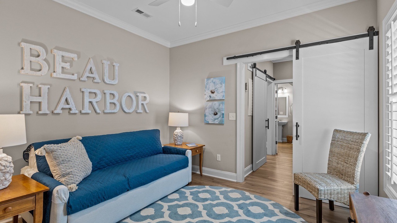 Photo of Livingroom in Morehead City
