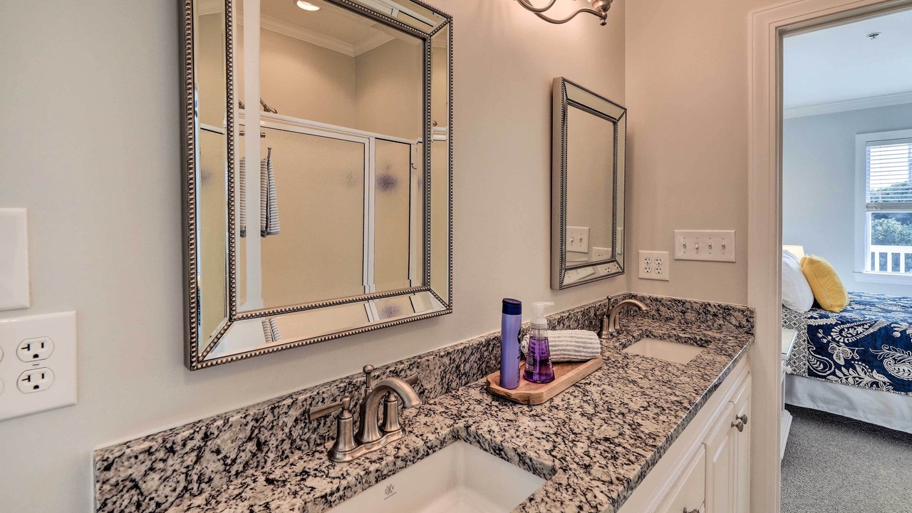 Photo of Bathroom in Indian Beach