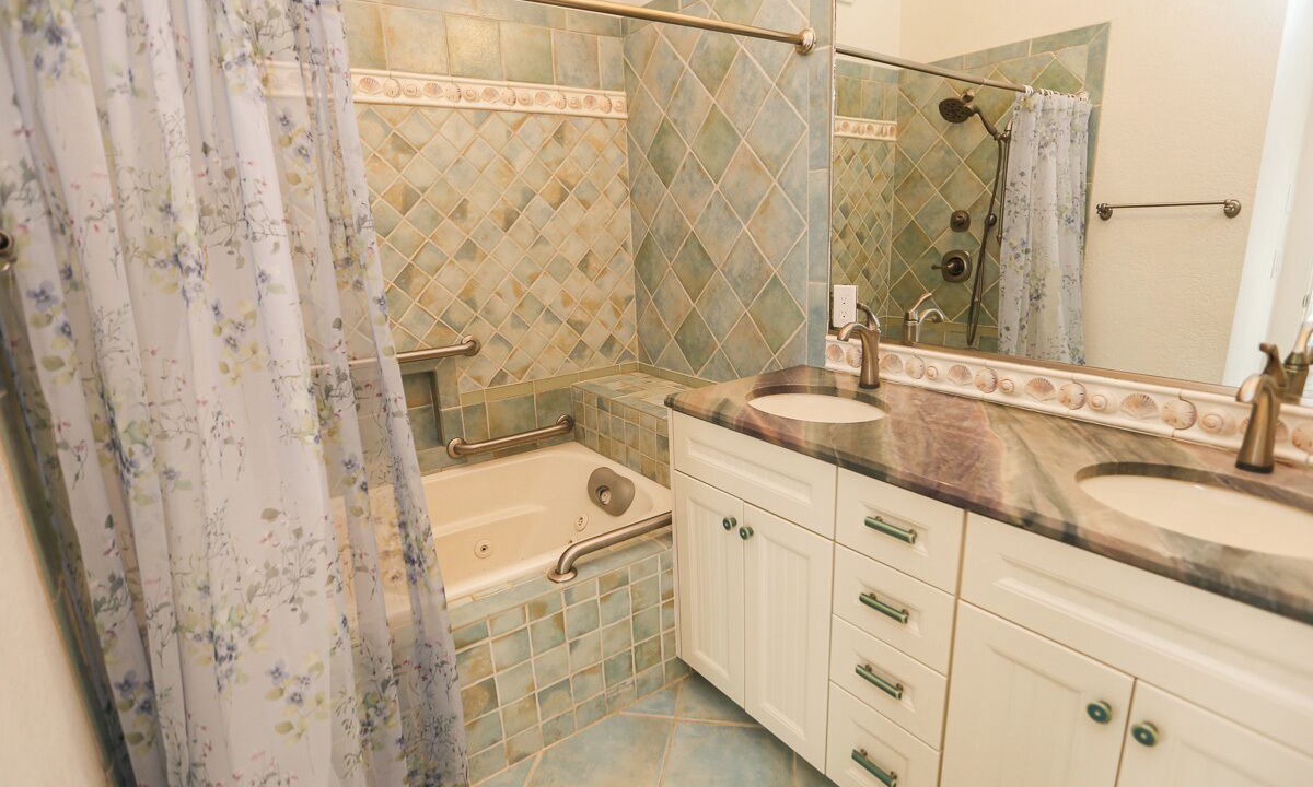 Photo of Bathroom in Carolina Dunes