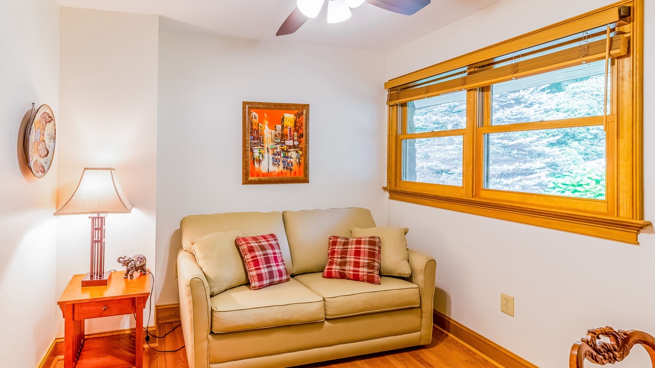 Photo of Livingroom in Waynesville