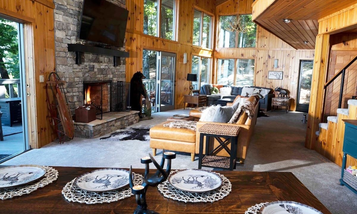 Photo of Livingroom in Traphill