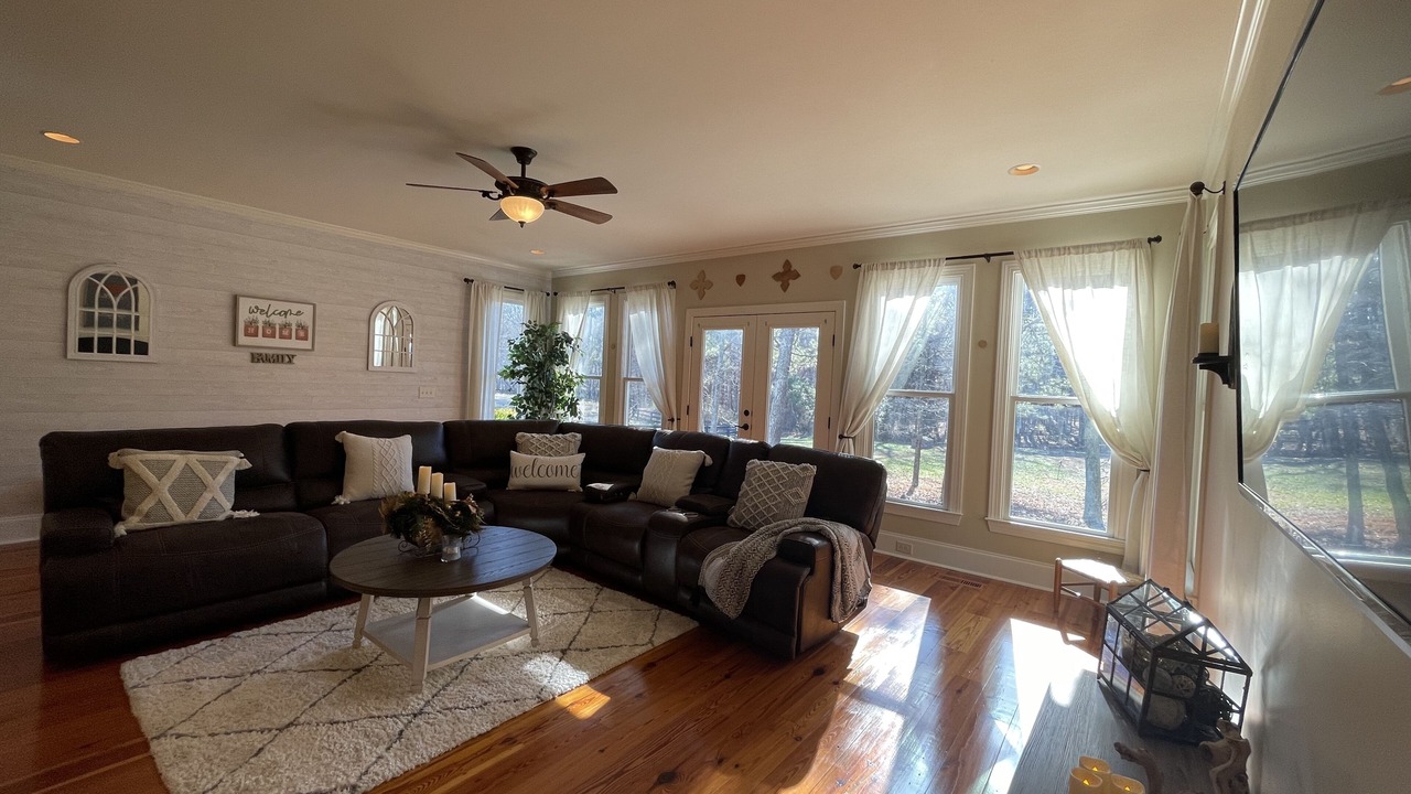 Photo of Livingroom in New Hill