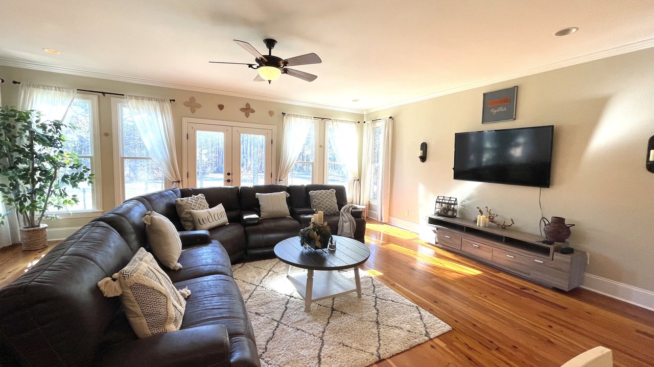 Photo of Livingroom in New Hill