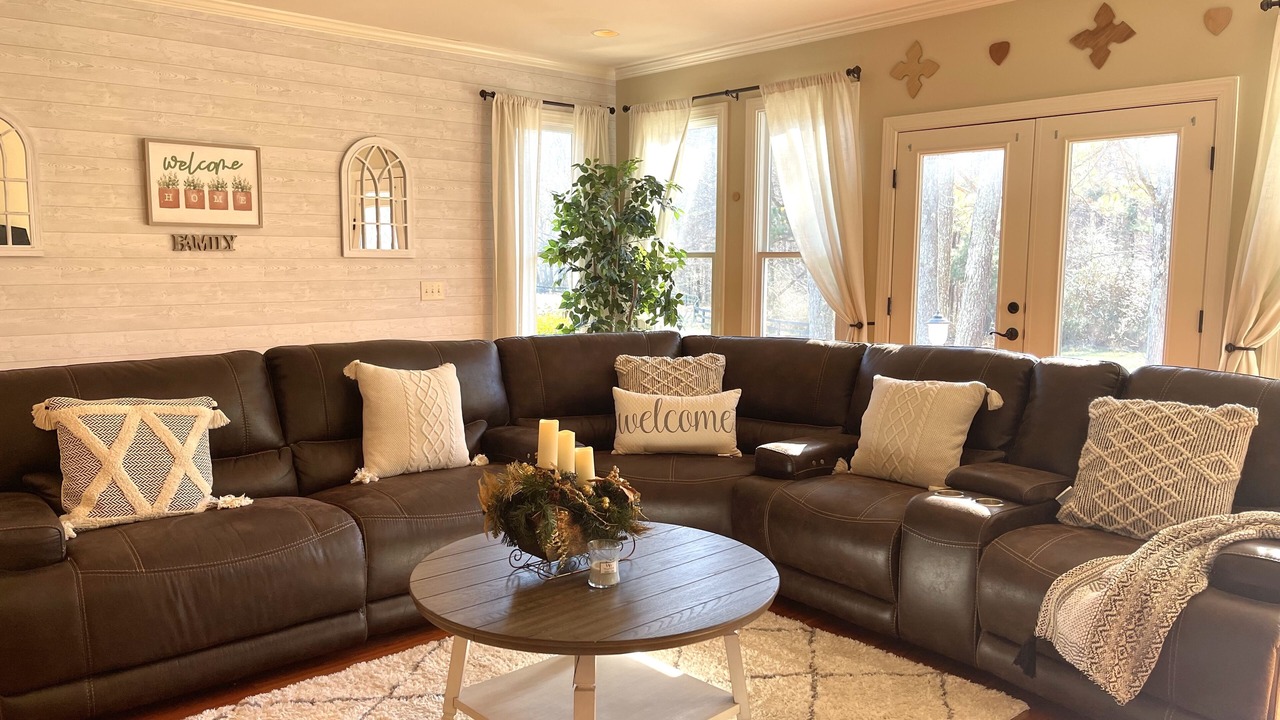 Photo of Livingroom in New Hill