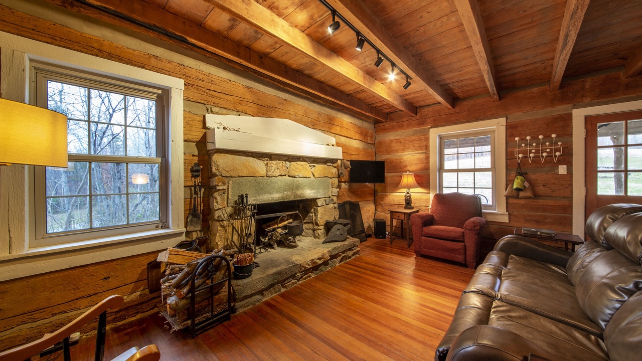 Photo of Livingroom in Stoneville