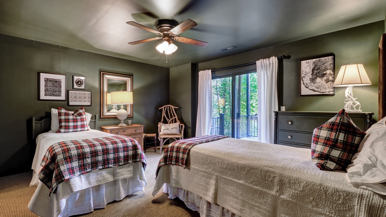 Photo of Bedroom in Sapphire